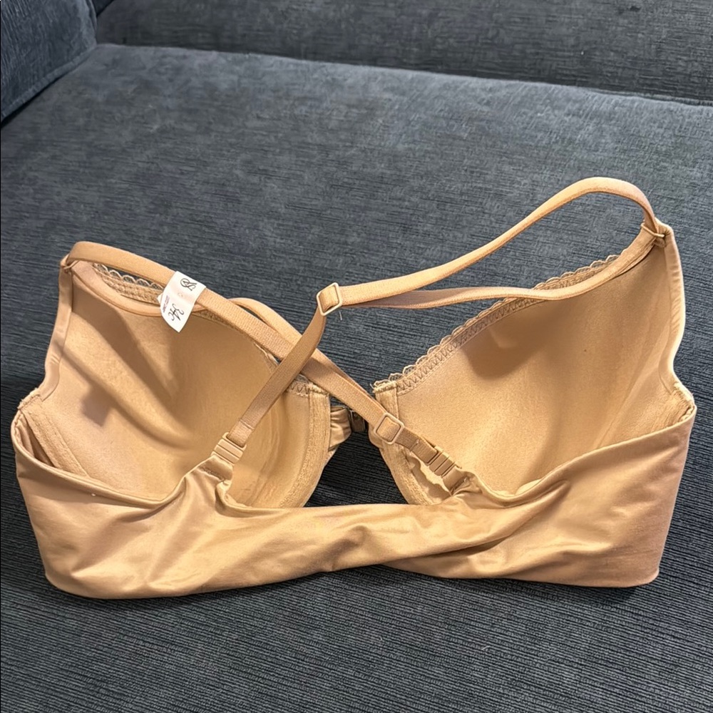 Victoria's Secret Tan Body By Victoria Adaptive Bra with Underwire Support 34C - Picture 5 of 7